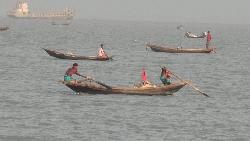 প্রশাসনের নজরদারির অভাবকেই দুষলেন স্থানীয়রা